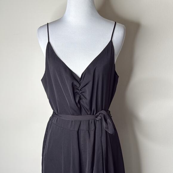 H&M Black Wide Leg Belted Jumpsuit - Picture 2 of 7